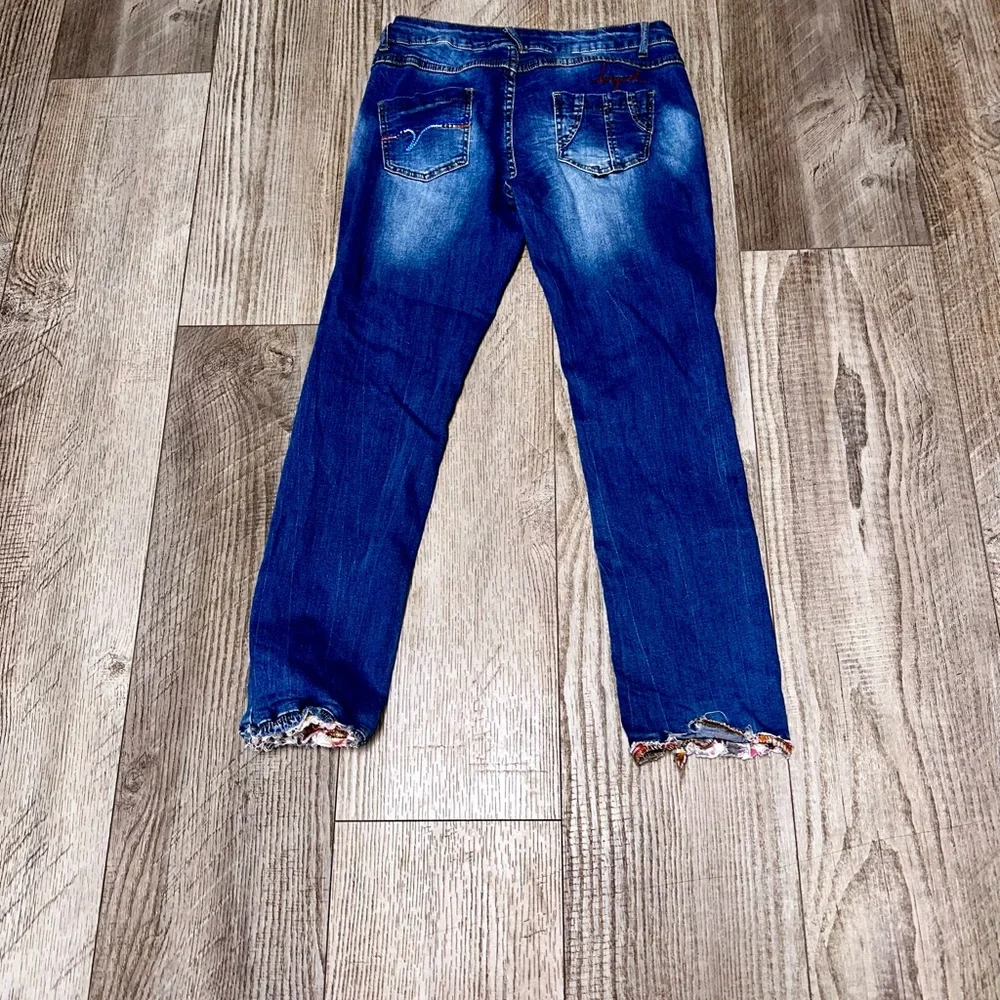 Desigual USA patchwork colorful raw hem jeans sz 32 embroidered pants - Picture 6 of 8
